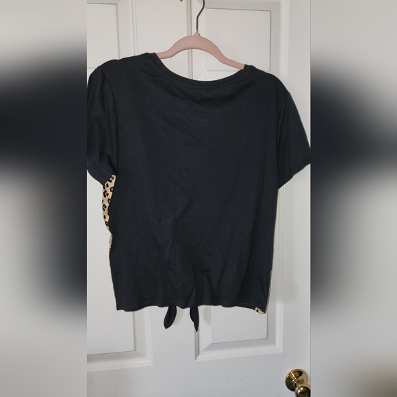 COPY - NWOT ! MTV SHIRT - Picture 2 of 3